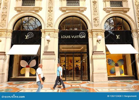 lv italy official website|louis vuitton in milan italy.